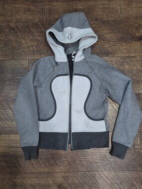 Lululemon athletica Women's Two-Tone Gray Hooded Zip Jacket Size 8